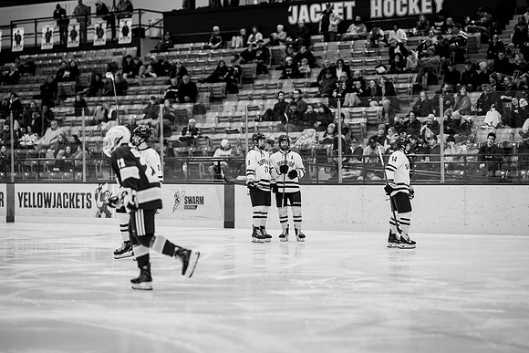 UWS MHkY vs UWSP-44