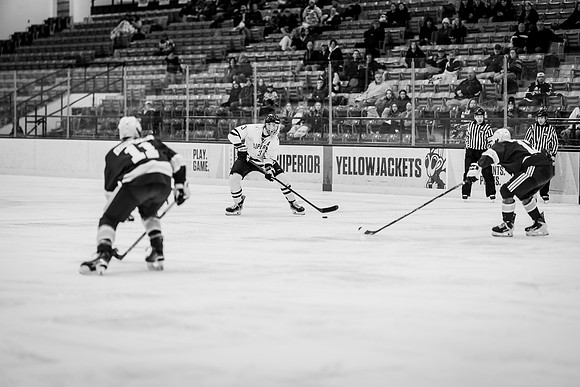 UWS MHkY vs UWSP-54