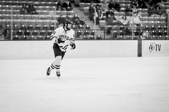 UWS MHkY vs UWSP-24
