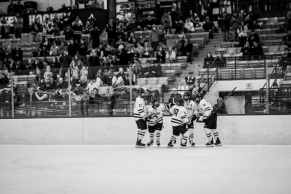 UWS MHKY vs UWSP-10
