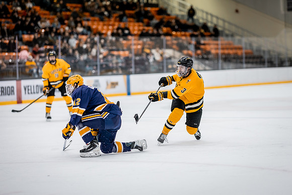 UWS MHkY vs UWSP-131