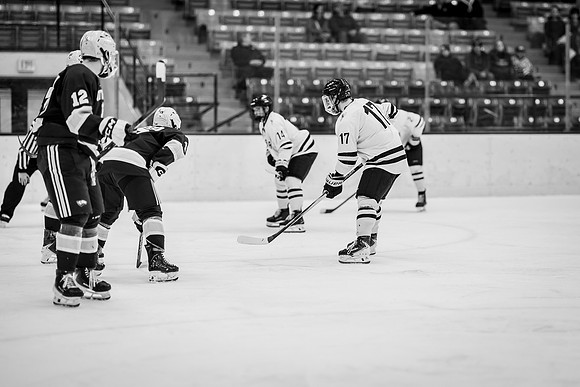 UWS MHkY vs UWSP-118