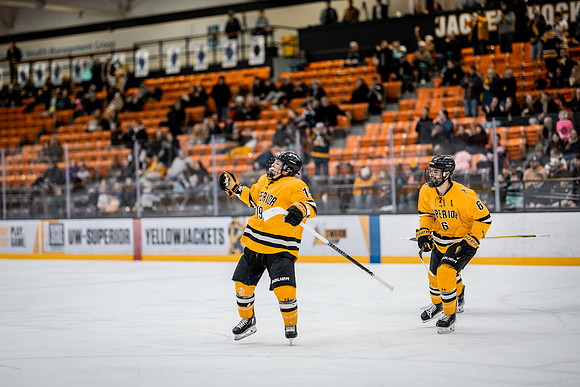 UWS MHkY vs UWSP-73