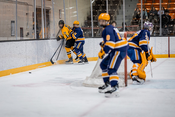 UWS MHkY vs UWSP-99