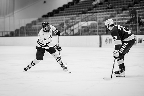 UWS MHkY vs UWSP-77
