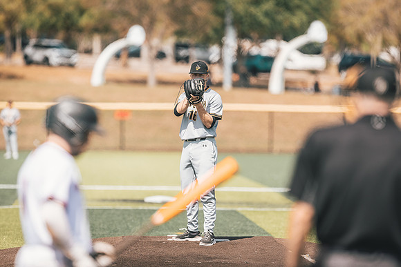 UWS BSB vs Greenville-1-43