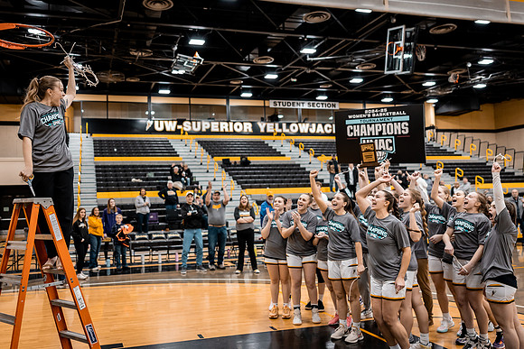 UWS WBB vs UNW-1-196
