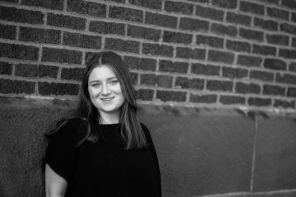 Niamh Senior Photo (162)