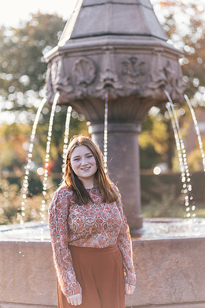 Niamh Senior Photo (66)
