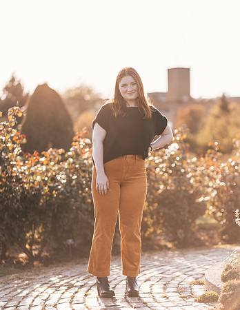 Niamh Senior Photo (127)