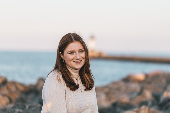 Niamh Senior Photo (251)