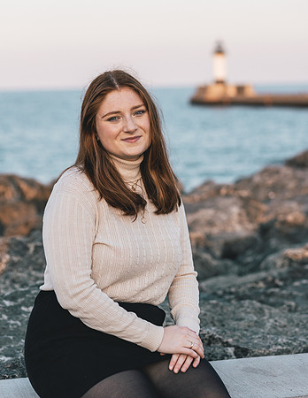 Niamh Senior Photo (253)
