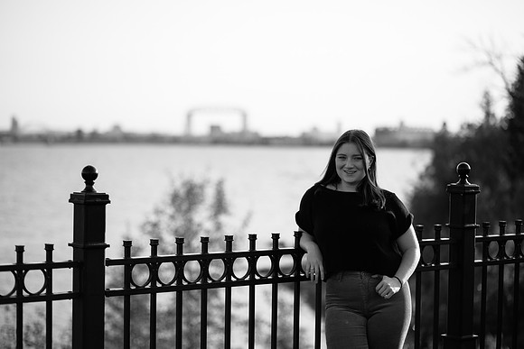 Niamh Senior Photo (140)