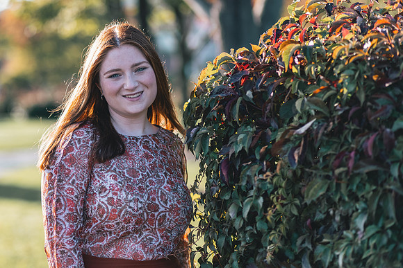Niamh Senior Photo (13)