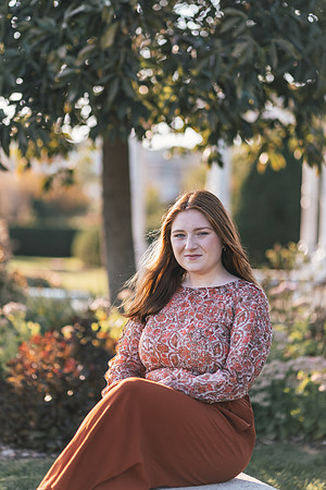 Niamh Senior Photo (48)