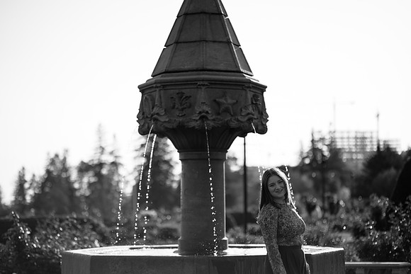 Niamh Senior Photo (91)
