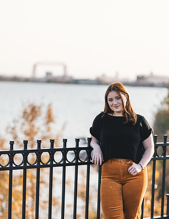Niamh Senior Photo (135)