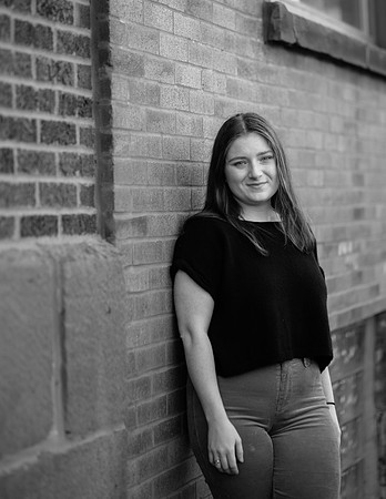 Niamh Senior Photo (216)