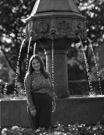 Niamh Senior Photo (71)