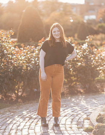 Niamh Senior Photo (129)