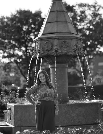 Niamh Senior Photo (73)
