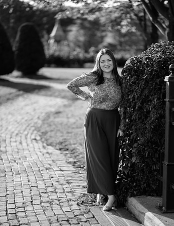 Niamh Senior Photo (24)