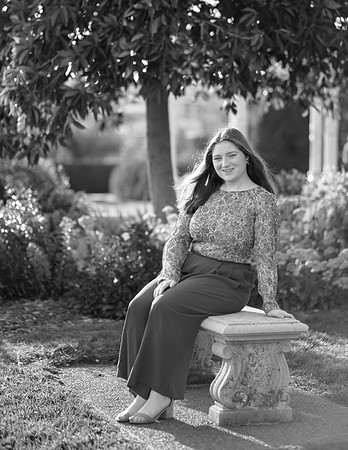 Niamh Senior Photo (59)
