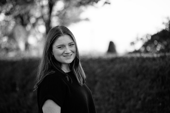 Niamh Senior Photo (116)