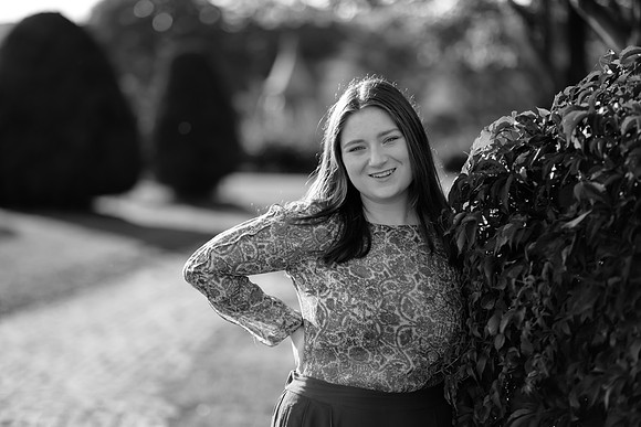 Niamh Senior Photo (20)
