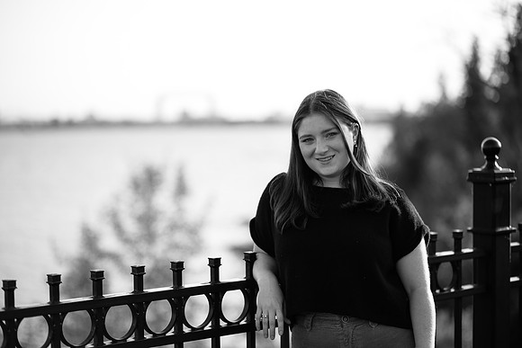 Niamh Senior Photo (132)