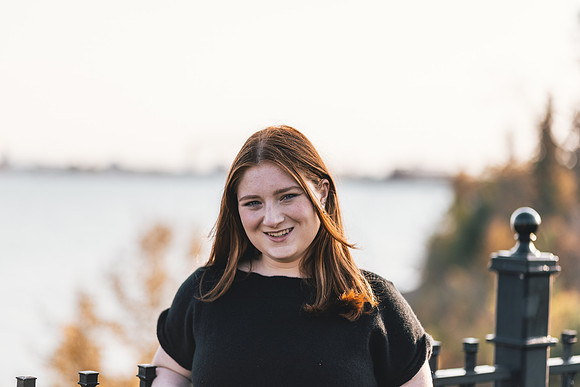 Niamh Senior Photo (141)