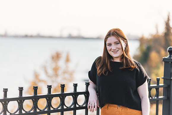 Niamh Senior Photo (133)