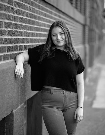 Niamh Senior Photo (194)