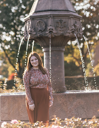 Niamh Senior Photo (70)