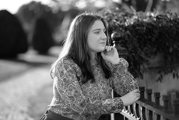 Niamh Senior Photo (25)