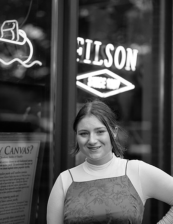 Niamh Senior Photo (288)