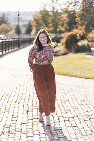 Niamh Senior Photo (37)
