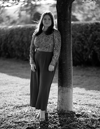Niamh Senior Photo (6)