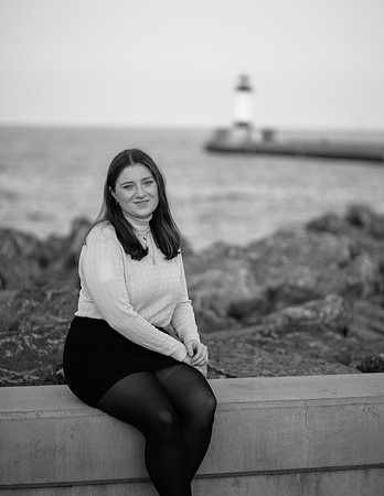 Niamh Senior Photo (248)