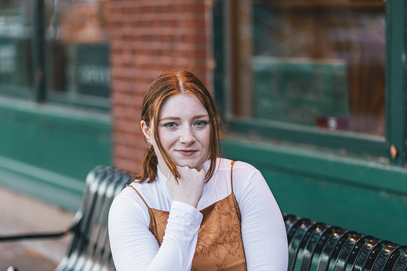 Niamh Senior Photo (277)