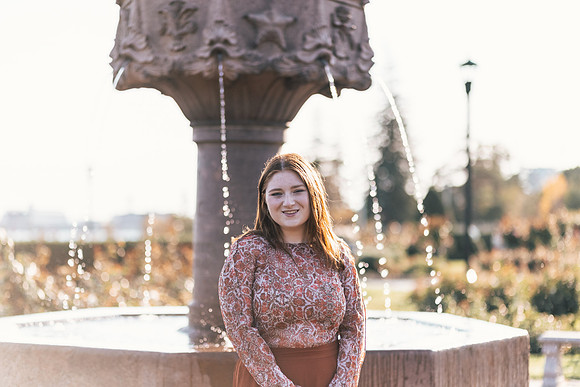 Niamh Senior Photo (92)
