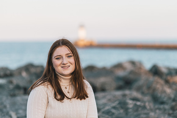 Niamh Senior Photo (219)
