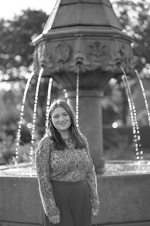 Niamh Senior Photo (67)