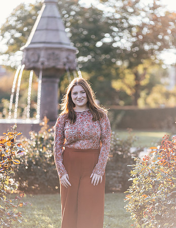 Niamh Senior Photo (96)