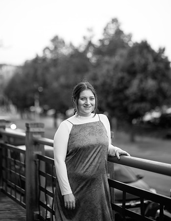 Niamh Senior Photo (274)