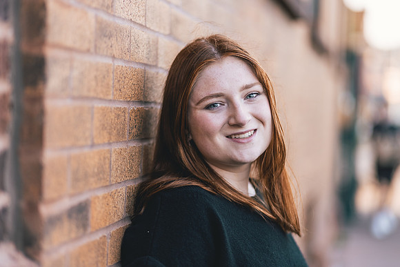 Niamh Senior Photo (209)