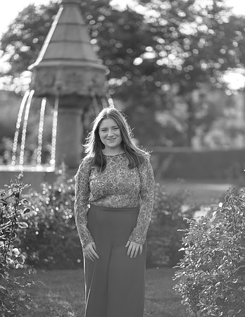 Niamh Senior Photo (97)