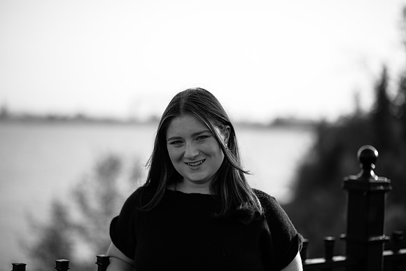 Niamh Senior Photo (142)