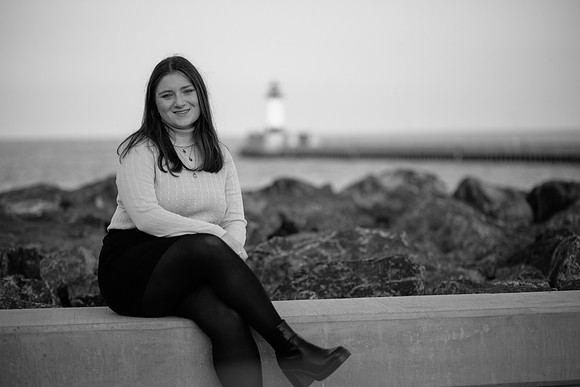 Niamh Senior Photo (226)