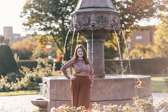 Niamh Senior Photo (74)